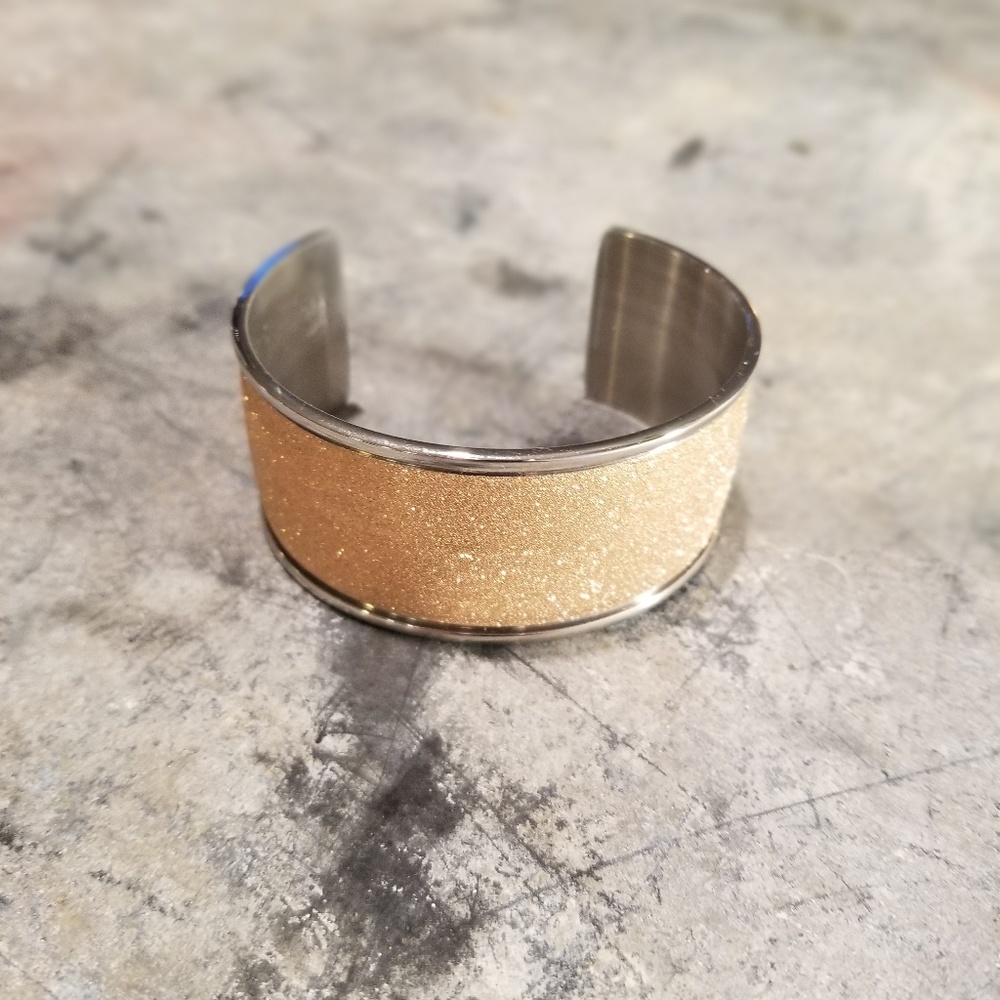 🔵🔵Rose gold sparkle bangle🔵🔵